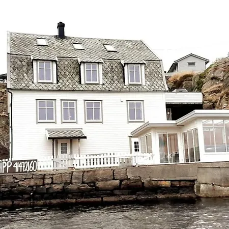 Seaside In Unique Location Ågotnes